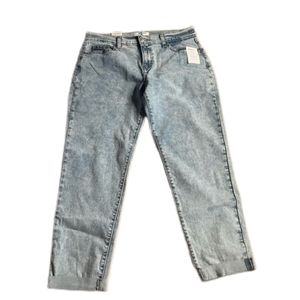 Womens Levi’s size 2 boyfriend new with tags